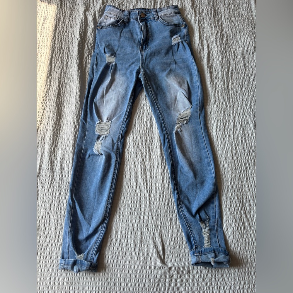 SHEIN Light Blue Ripped skinny Jeans